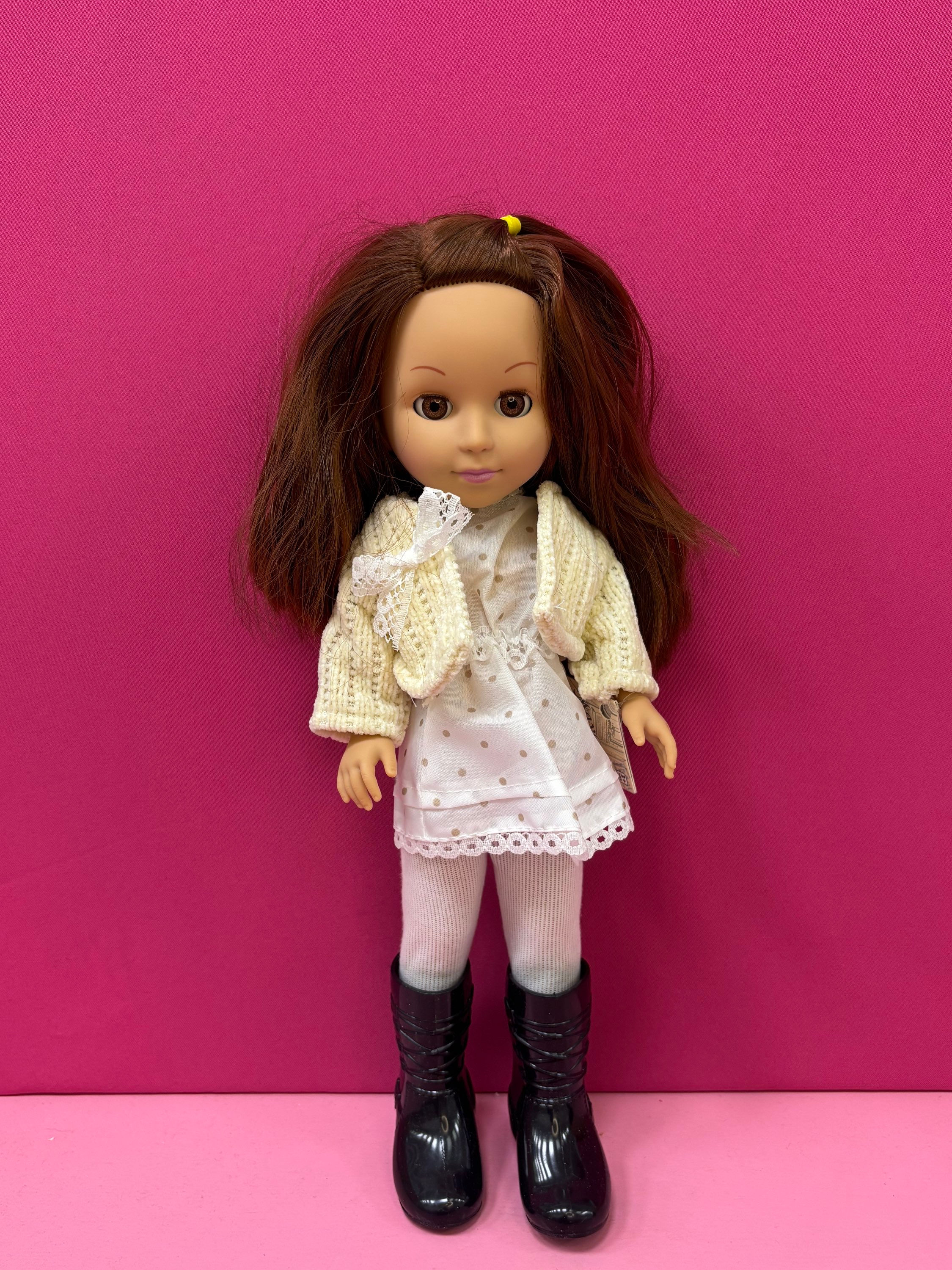 Հայերեն երգող տիկնիկ մարմնագույն ժակետով