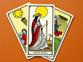 Minor Arkana Tarot Kartları: Dört Takımın Anlamı ve Gündelik Yaşam Rehberliği