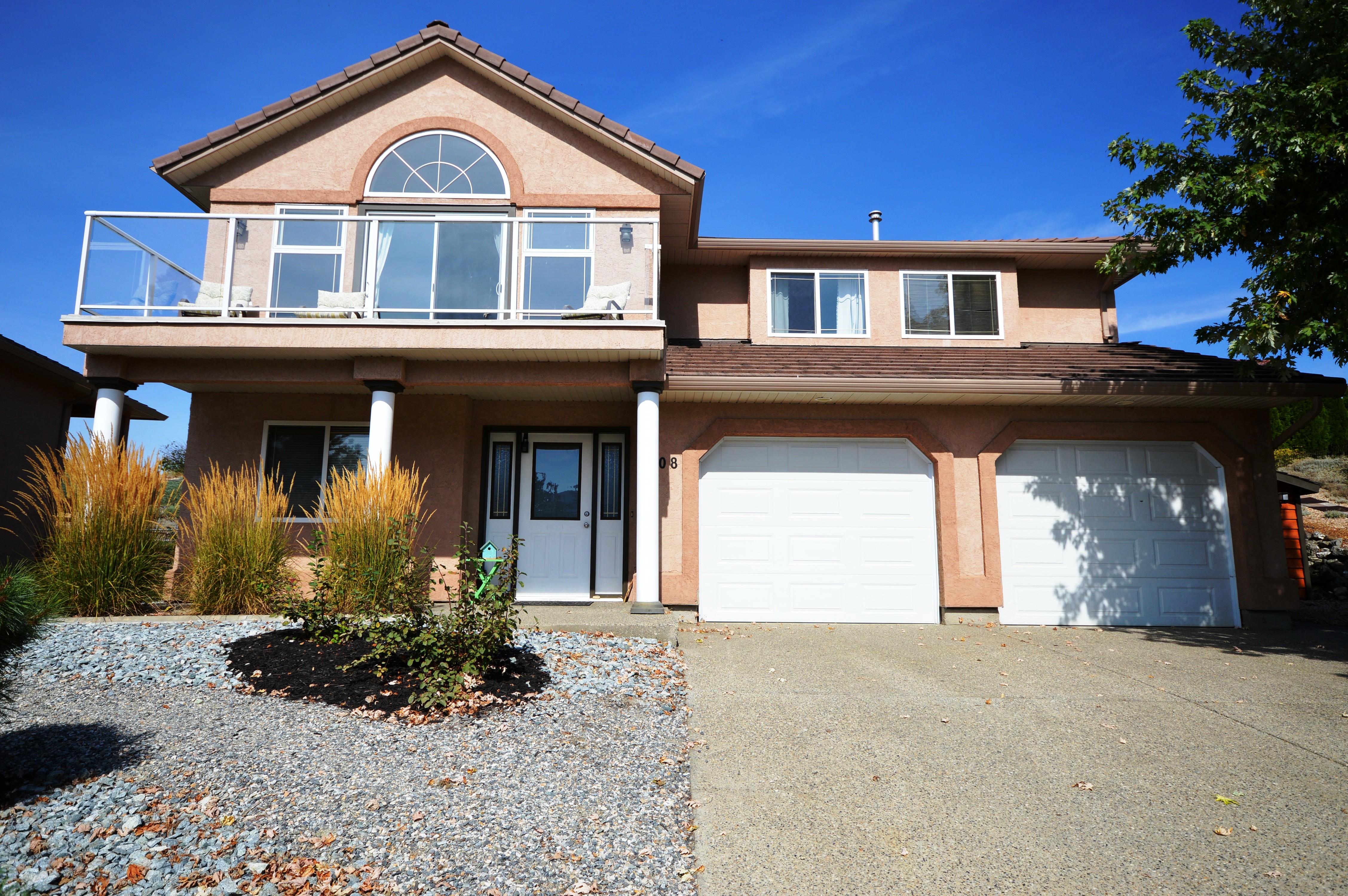 John and Brandy Okanagan Savvy Real Estate, 5603 27th St Vernon BC