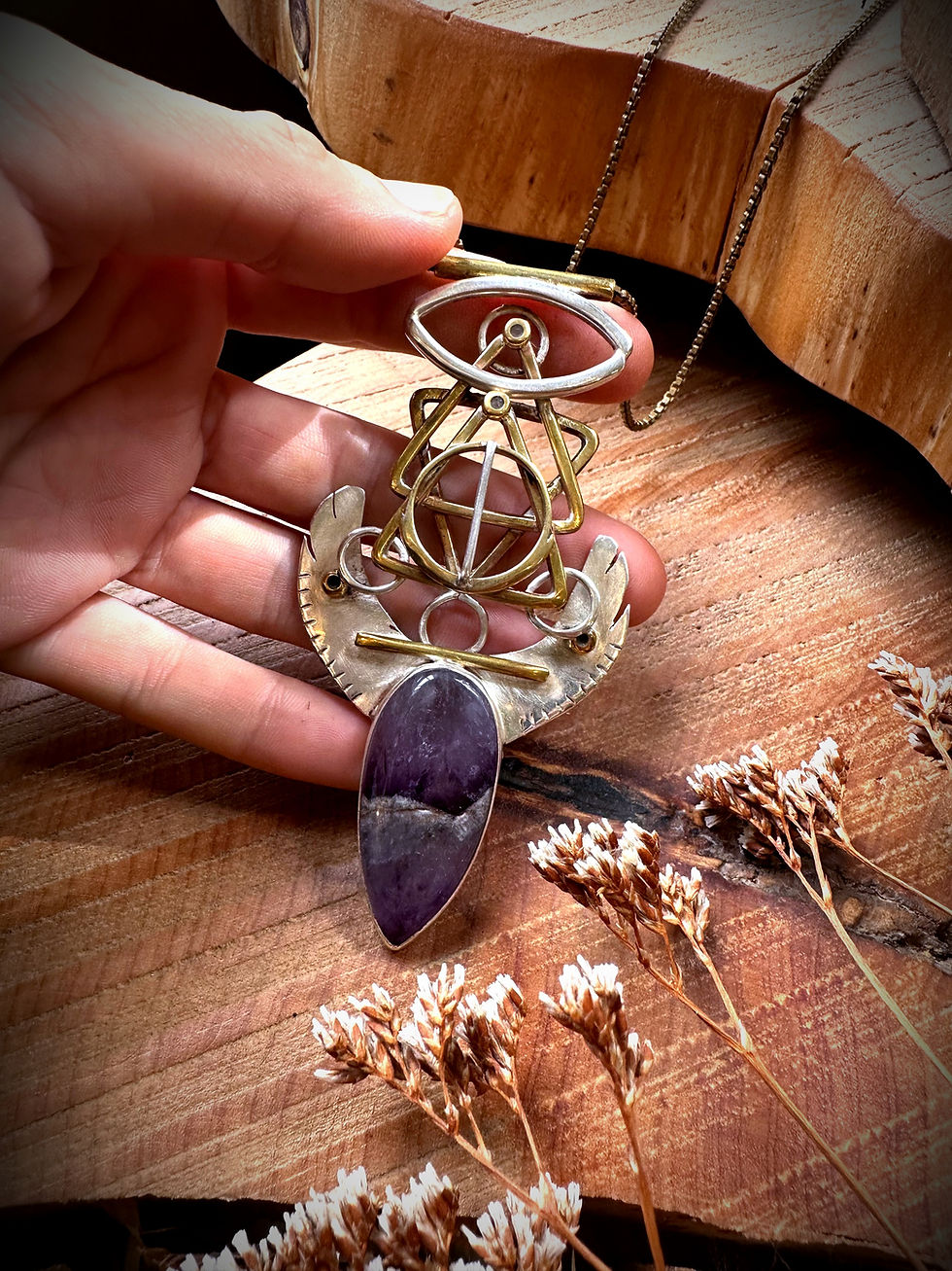 Thumbnail: Geometric Amethyst