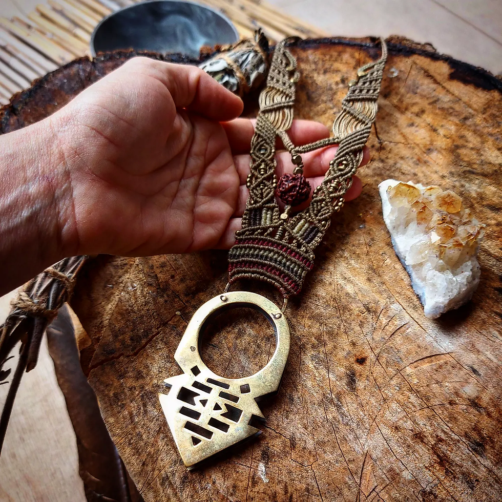 Thumbnail: Geometric Amulet