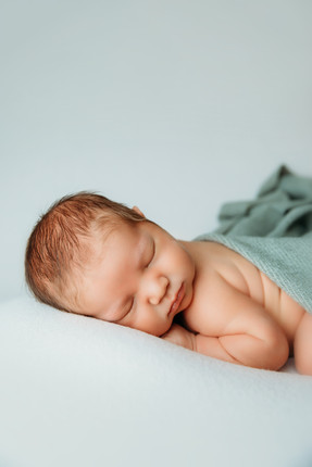 kc newborn photographer kansas city baby photography