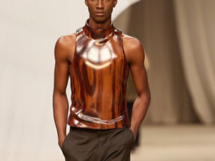 Para ser brasileiro, não precisa ser gritante – o desfile da Mondepars