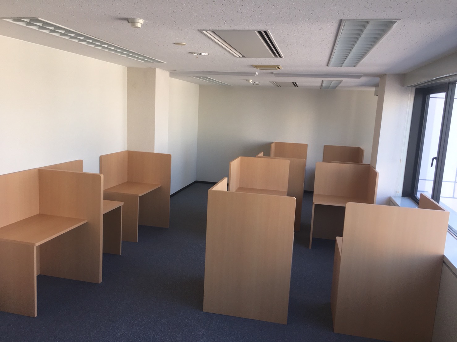 京都コーヨー 什器施工例 教室内装 浜学園草津校様