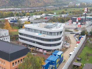 TRIANGL odhaluje svou tvář bez lešení