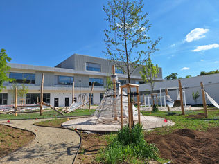 Škola VIA rozkvétá do krásy!