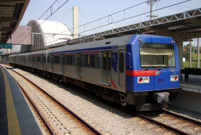 SIEMENS SÉRIE 3000 - LINHA 9 - ESMERALDA