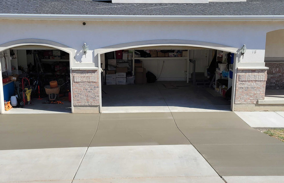 driveway in front garage