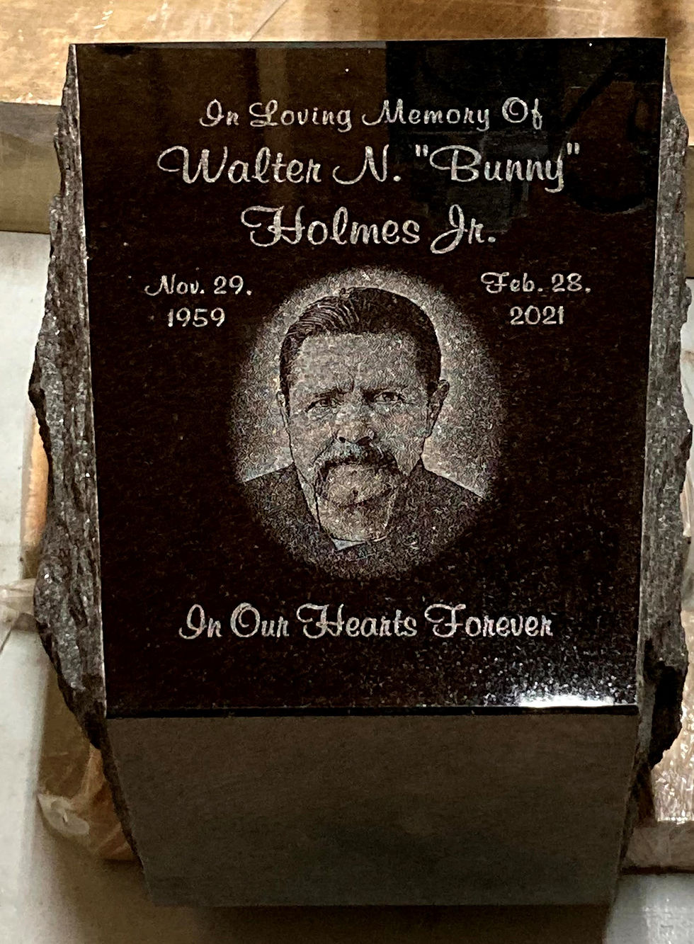 Thumbnail: Etched Jet Black 8"x6"x10" w/ Portrait & Lettering