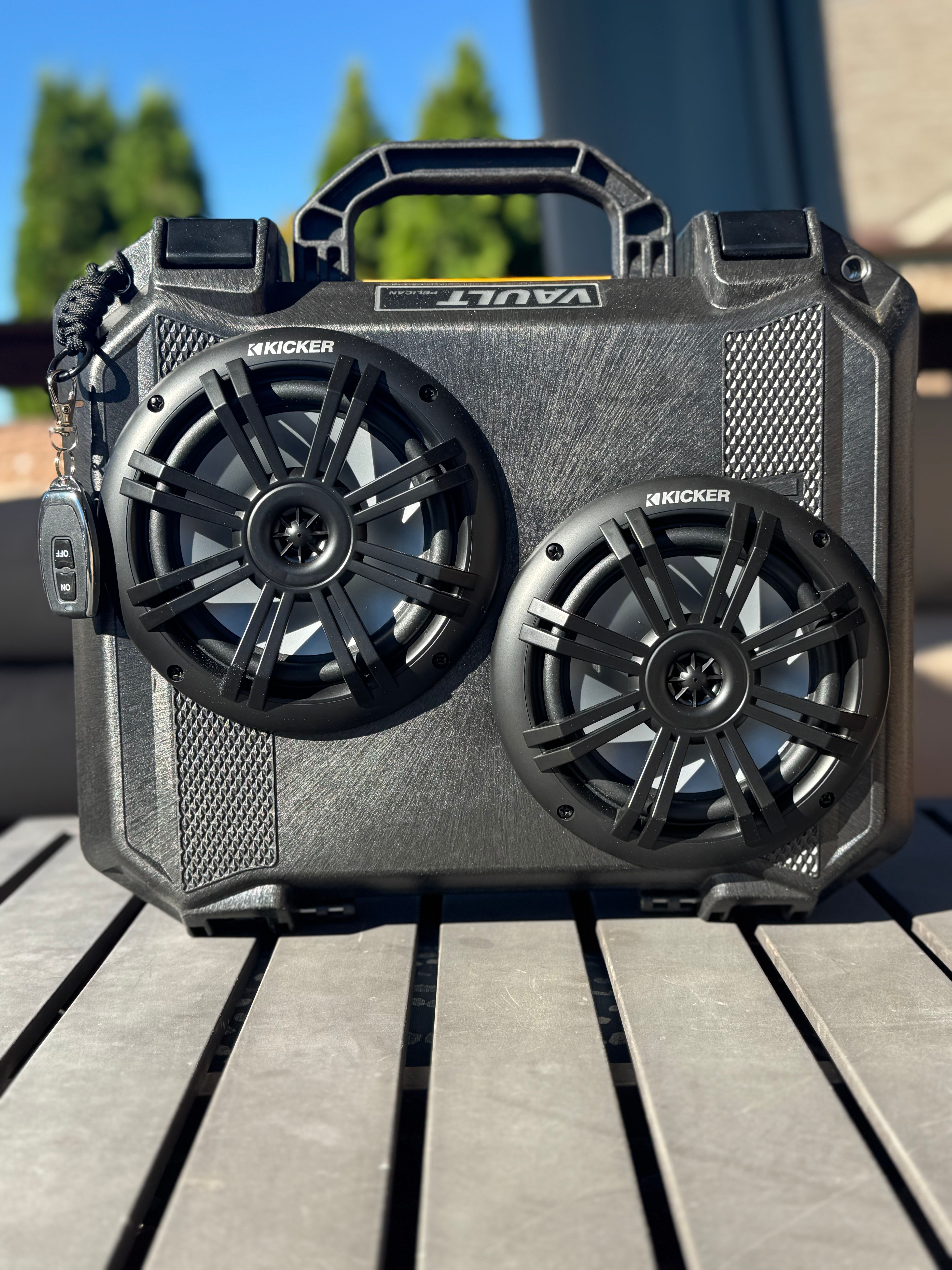 ThunderCase Pro Dual Kicker 6.5" Marine 100w TinySine w/ DSP and Party Mode