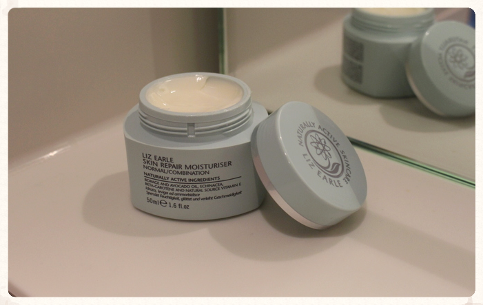 Liz earle skin repair moisturiser
