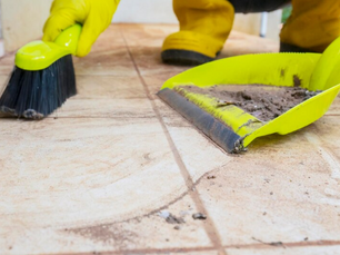 Is Professional Cleaning Required at the End of a Tenancy? A Complete Guide for Gold Coast Renters