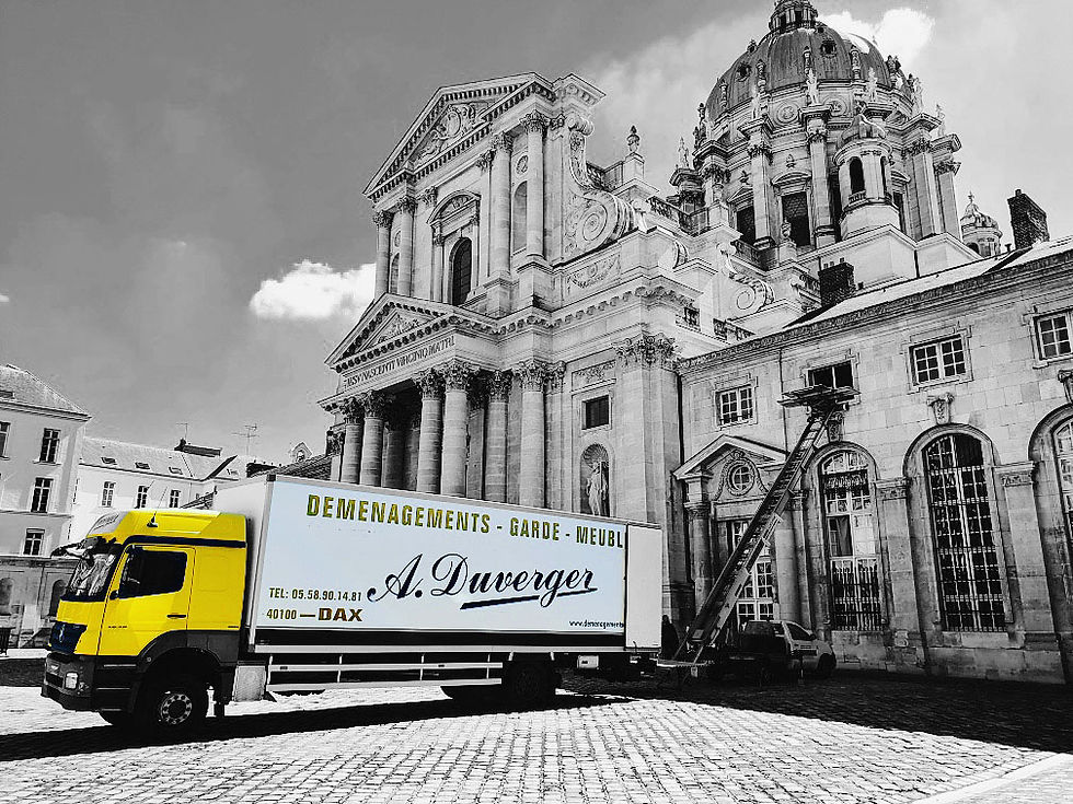 CAMION 2710.jpg