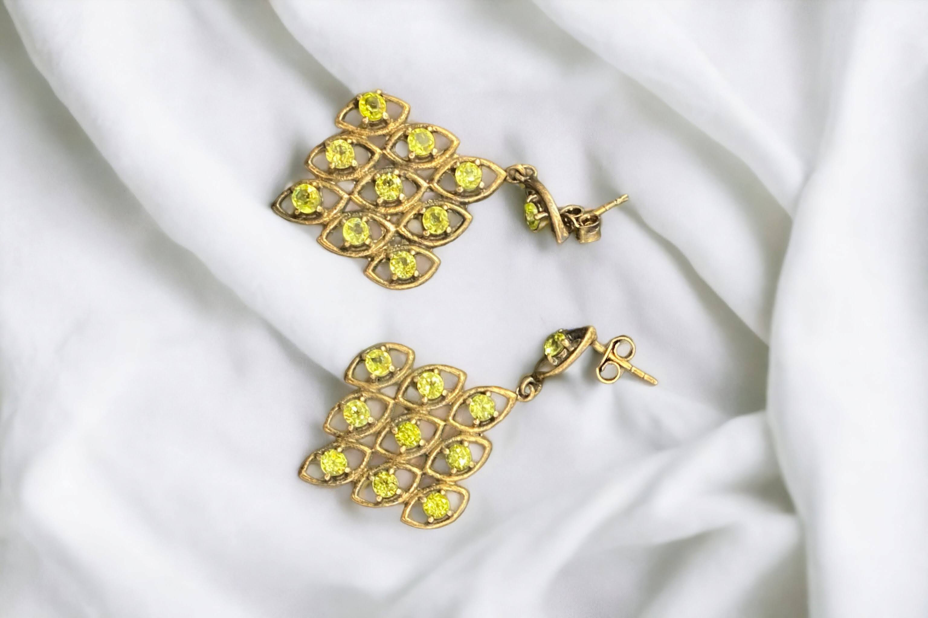 Sterling Silver Geometric Peridot Earrings