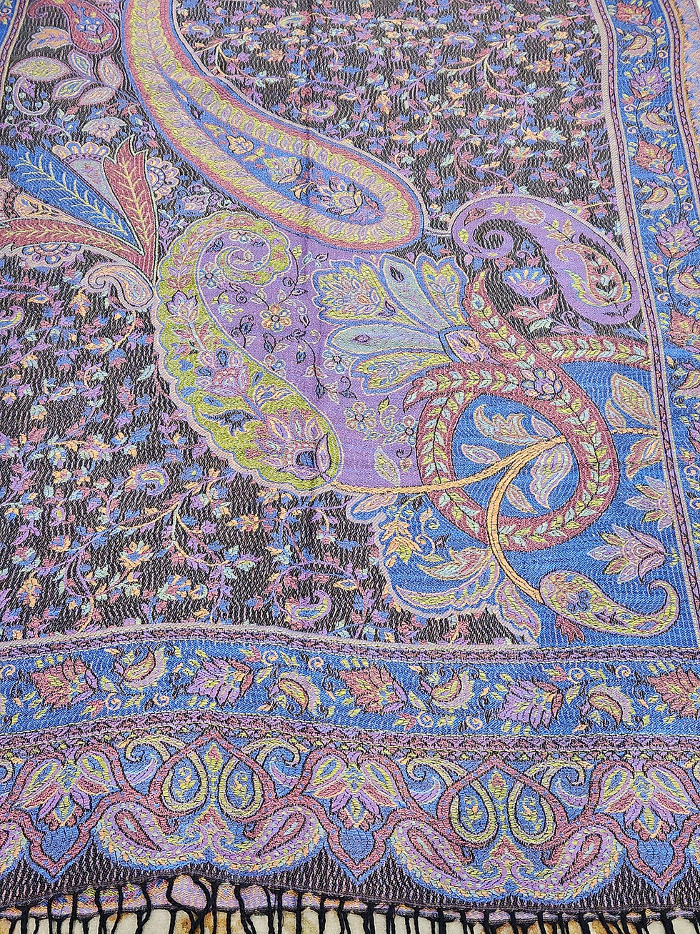 Thumbnail: Reversible Paisley Stole