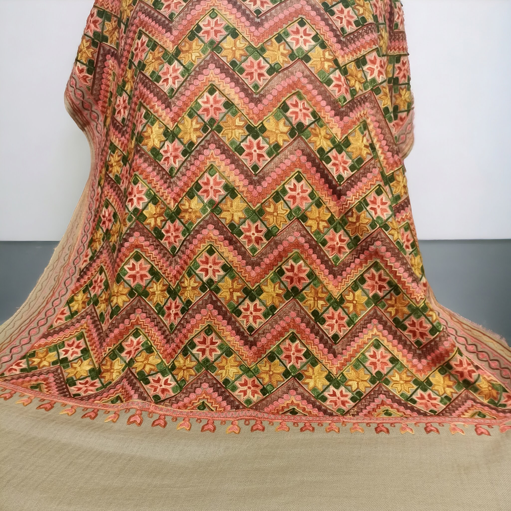 Ari Jama Woolen Stole