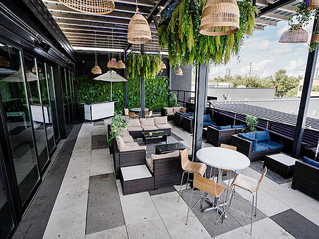 ROOFTOP PATIO