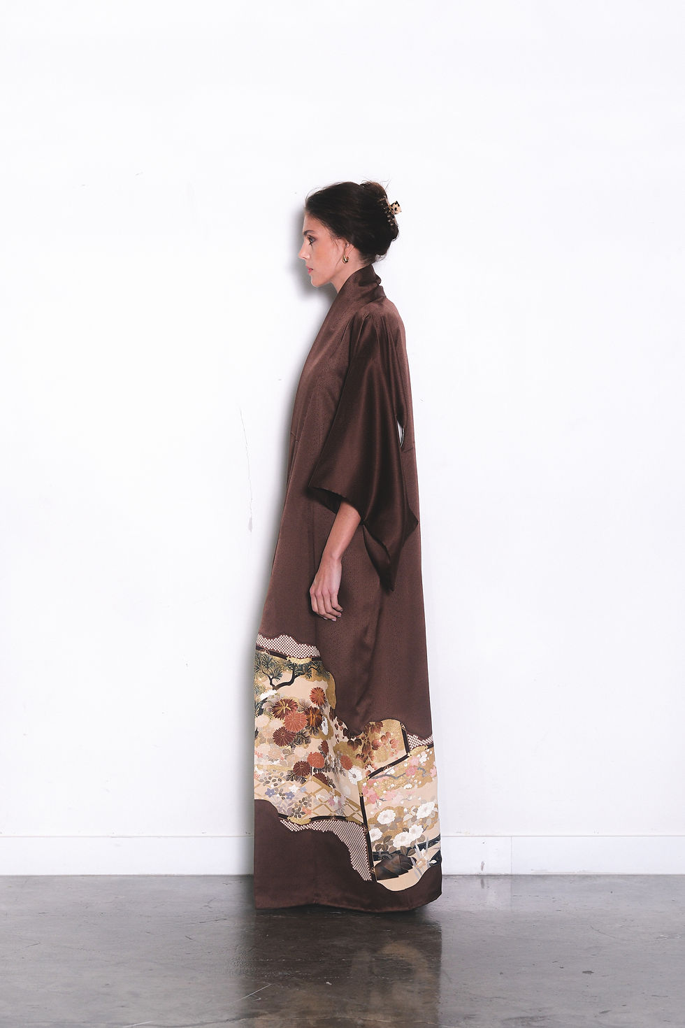 Thumbnail: Japanese Brown Kimono with Flowers Print