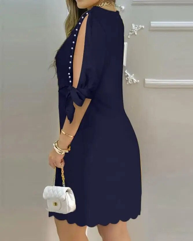 Miniatura: Vestido reto com decoração de pérolas, manga reta, verão 2024.