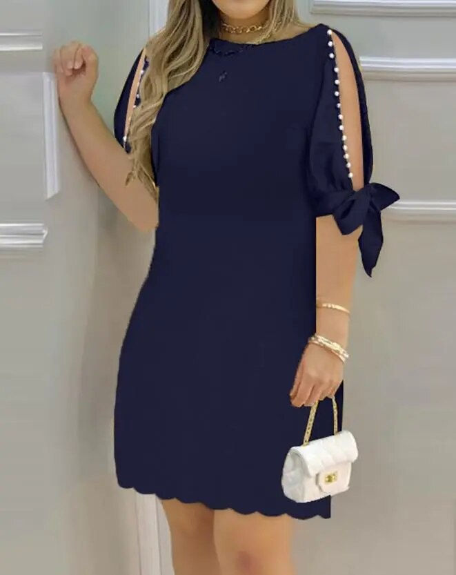 Miniatura: Vestido reto com decoração de pérolas, manga reta, verão 2024.