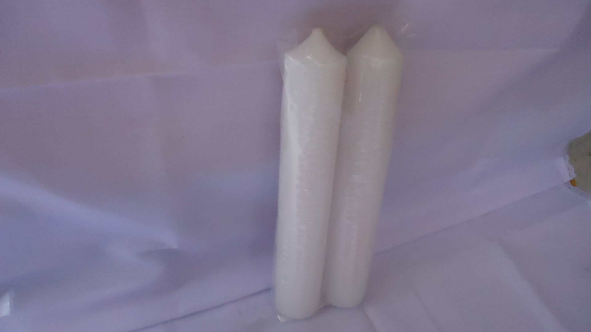 Altar candle [white]