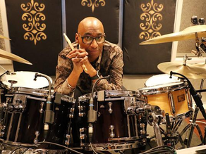 Omar Hakim, la calibracion correcta del ritmo