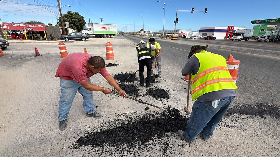 Refuerza Ayuntamiento de Los Cabos trabajos de bacheo en puntos estratégicos