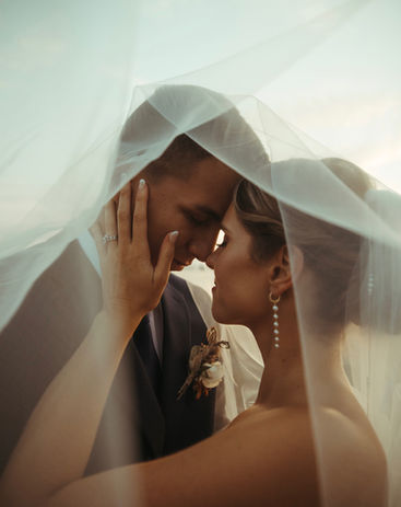 Idaho hair and makeup artist, Idaho bridal hair and makeup artist, natural makeup, glowy makeup, bridal hair, wedding hair, wedding makeup, makeup, hair, Hollywood waves, updos, clean bun, buns, half up half down down styles