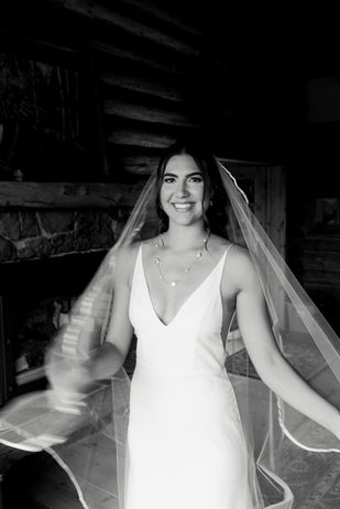 Idaho hair and makeup artist, Idaho bridal hair and makeup artist, natural makeup, glowy makeup, bridal hair, wedding hair, wedding makeup, makeup, hair, Hollywood waves, updos, clean bun, buns, half up half down down styles