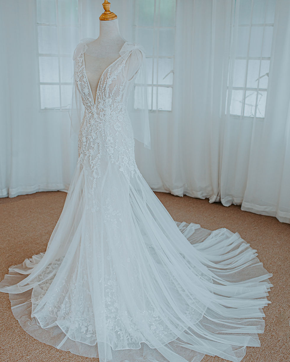 Thumbnail: Illusion a Line Wedding Dress | V-Neck Wedding Dress | W.ISLE