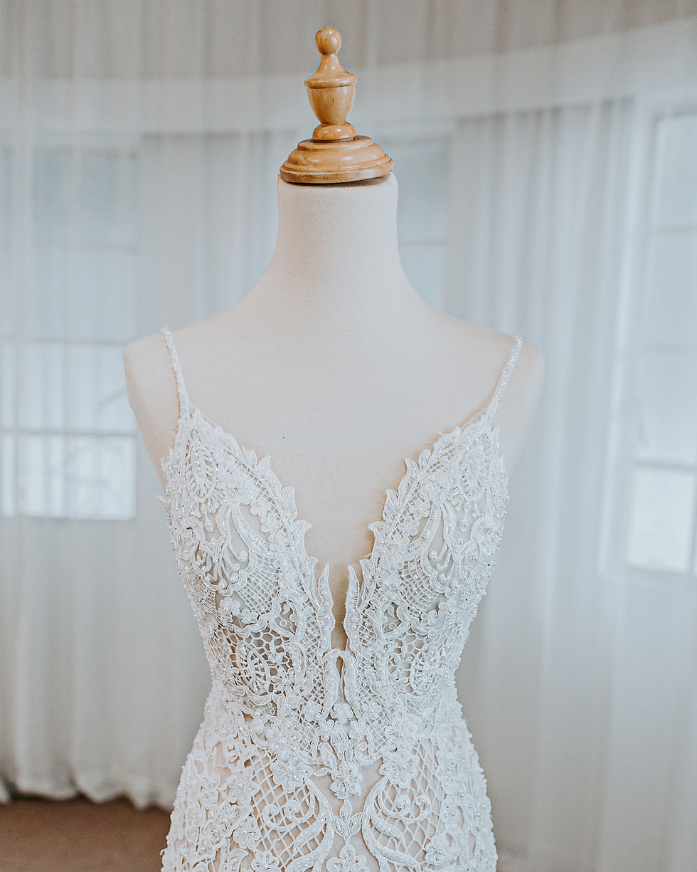 縮圖：White Floral Wedding Dress | White Wedding Dress | W.ISLE