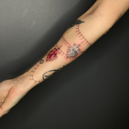 Ready, Set, Ink! What To Bring To Your Tattoo Appointment