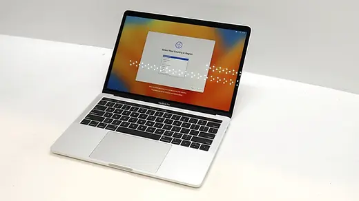 Preowned 2019 Apple MacBook Pro with 2.8GHz Core i7 (13-inch, 16GB