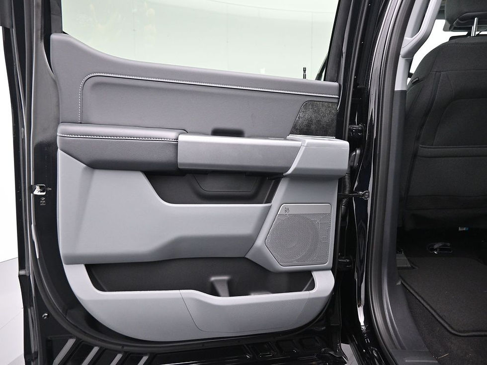섬네일: 2025 F-150 라이트닝 Flash