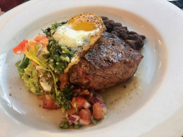 patio dining in lewisburg