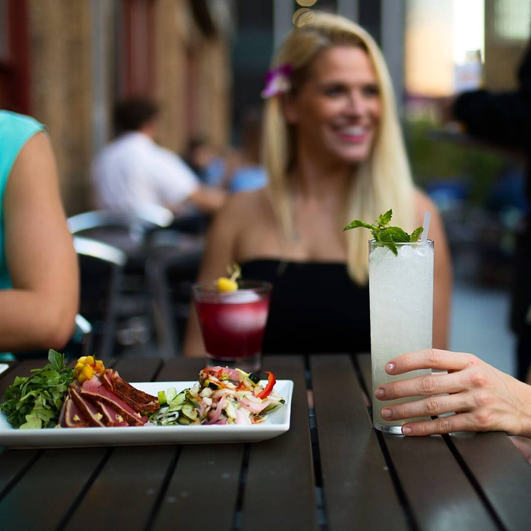 Cocktail bars in Downtown Dallas Drink Specials in Downtown Dallas