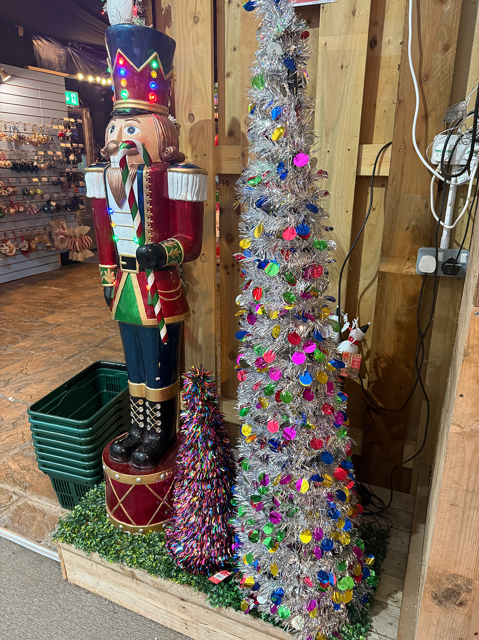 Thumbnail: Three Kings Pop-Up Tree