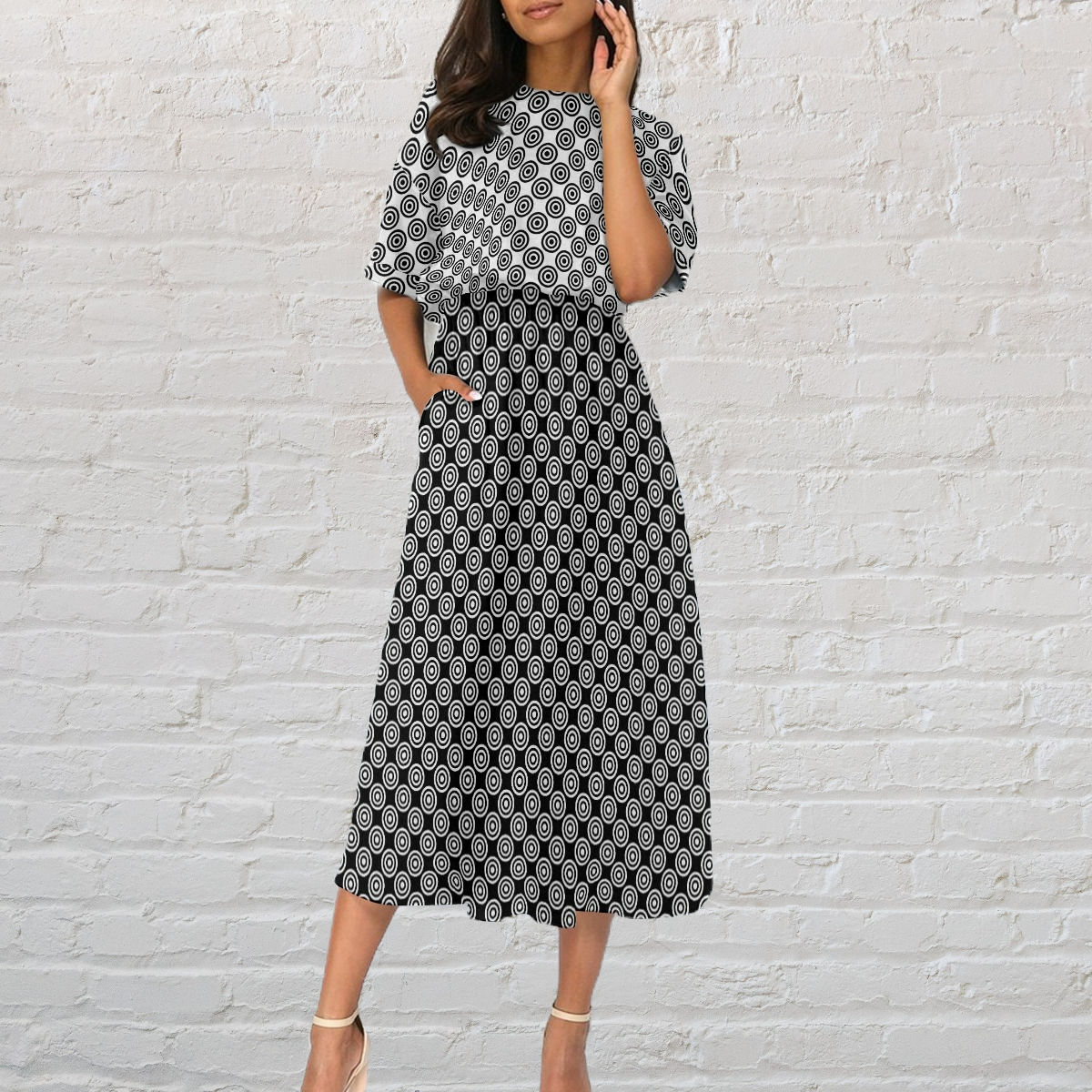 Abstract Circles Women's Pleated Dress