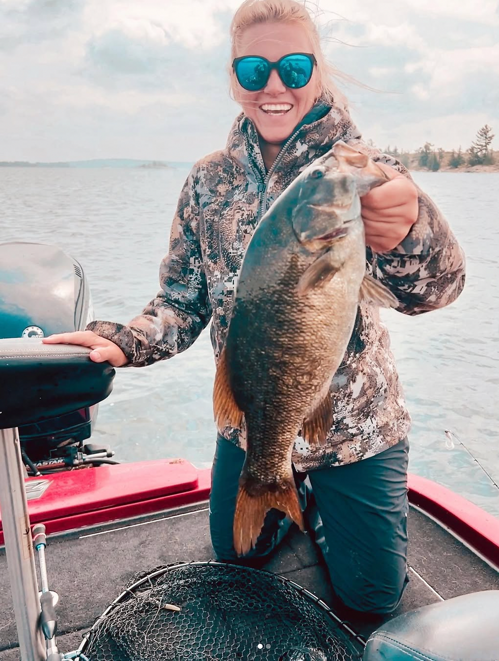 amy nesbitt fishing women