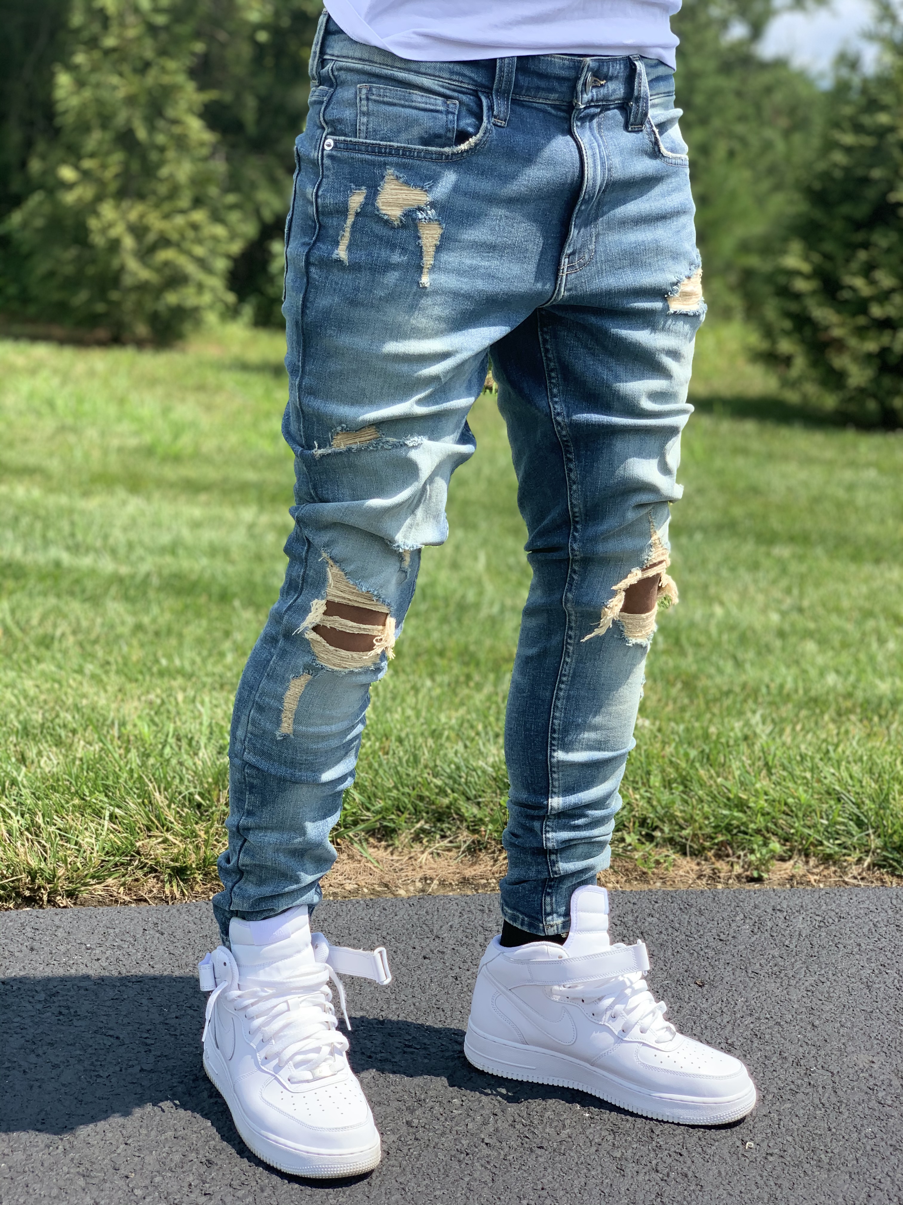Men's jeans with deconstruction