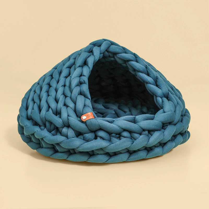 Thumbnail: Cosy Woven Pet Nest Bed