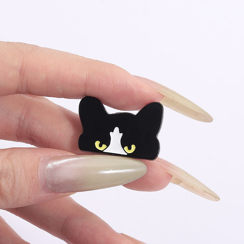 Cartoon Black Peeping Cat Enamel Pin