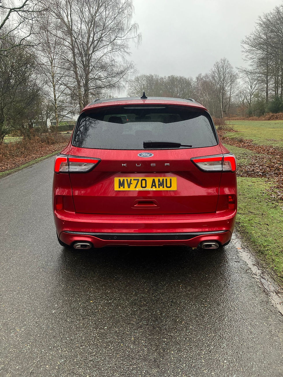 Miniatura: Ford Kuga St line Manual 2020
