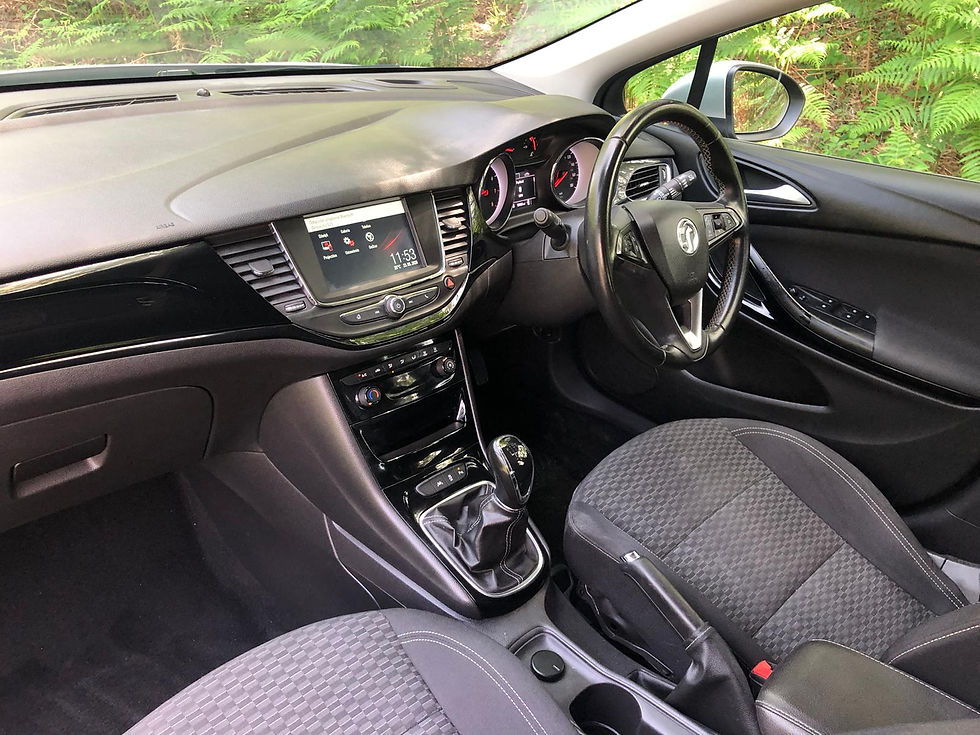 Miniatura: Vauxhall Astra  Manual 2017