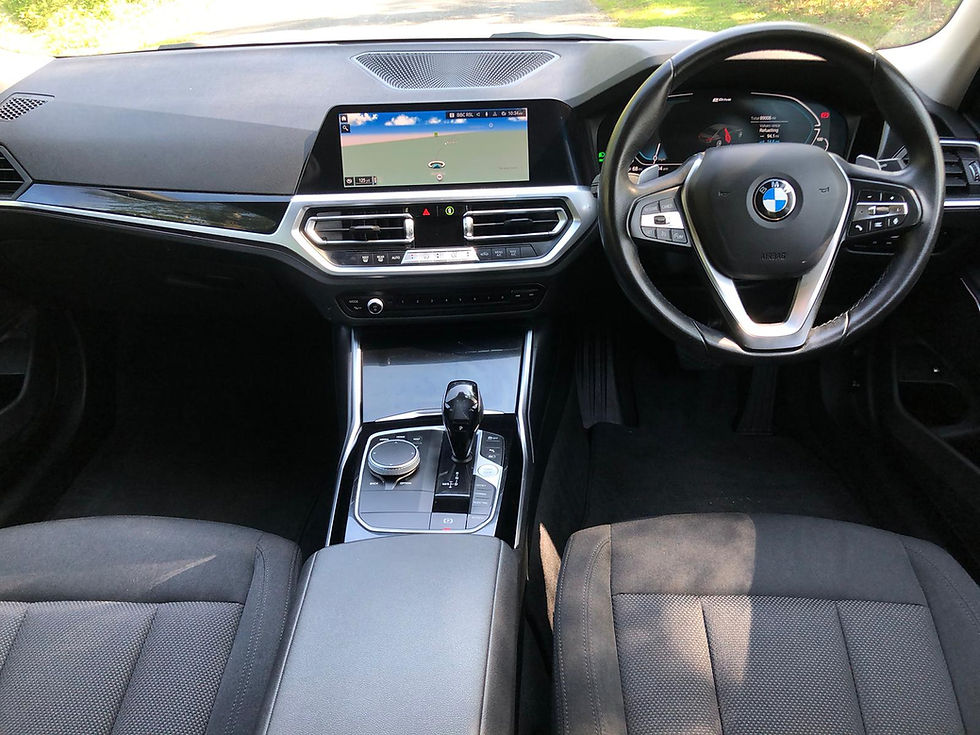 Miniatura: BMW 330e