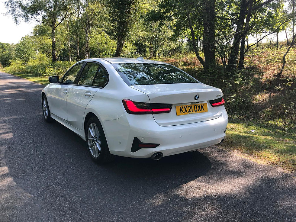 Miniatura: BMW 330e