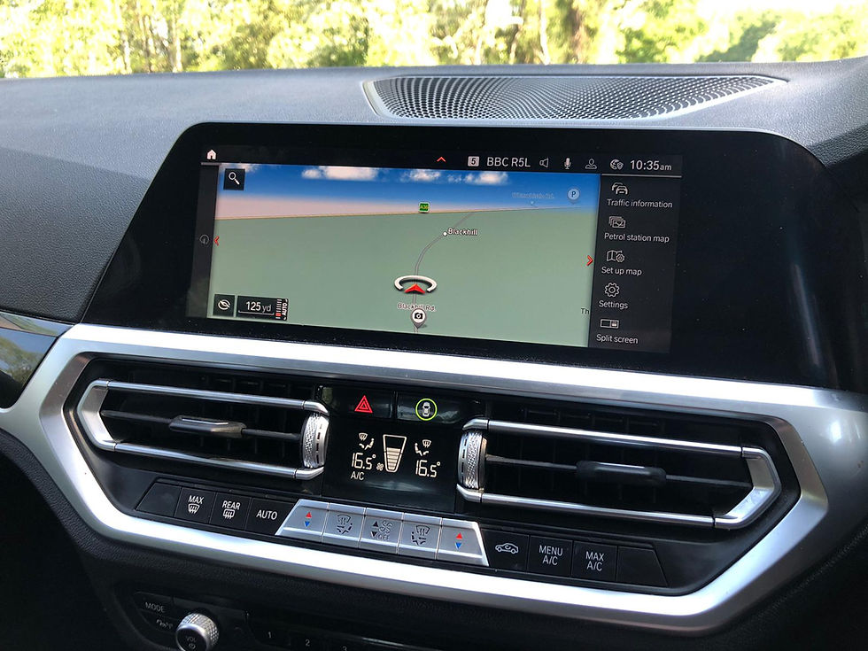 Miniatura: BMW 330e