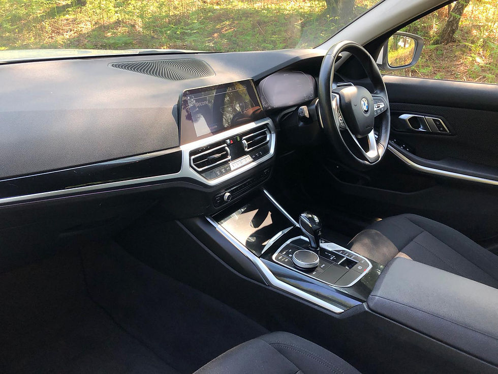 Miniatura: BMW 330e