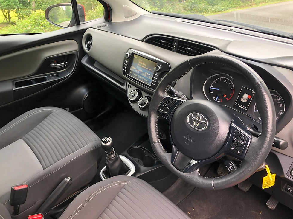 Miniatura: TOYOTA YARIS ICON