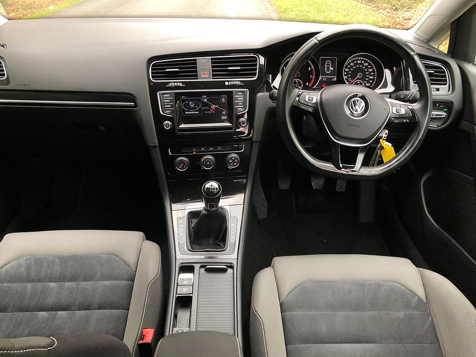 Miniatura: VW GOLF GT TSI